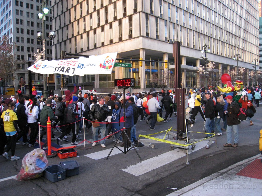 Detroit Turkey Trot 2008 10K 0250.jpg - The Detroit Turkey Trot 10K 2008, the 26th. running. Downtown Detroit Michigan. A balmy 22 degrees that morning. Race time of 58:24 for the 6.23 miles.